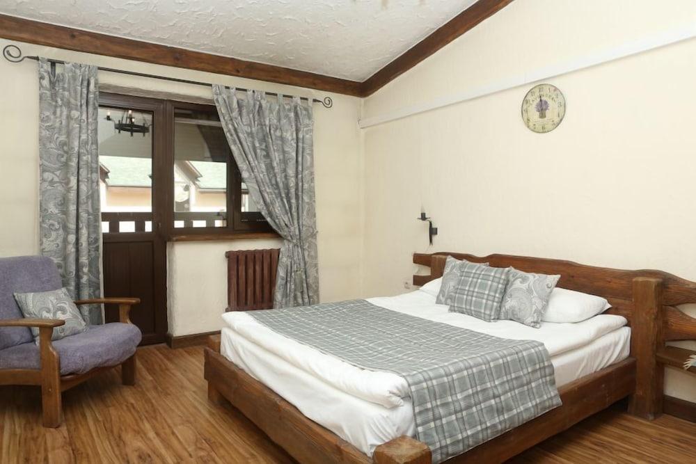 Saraishyq Hotel Алма Ата Стая снимка