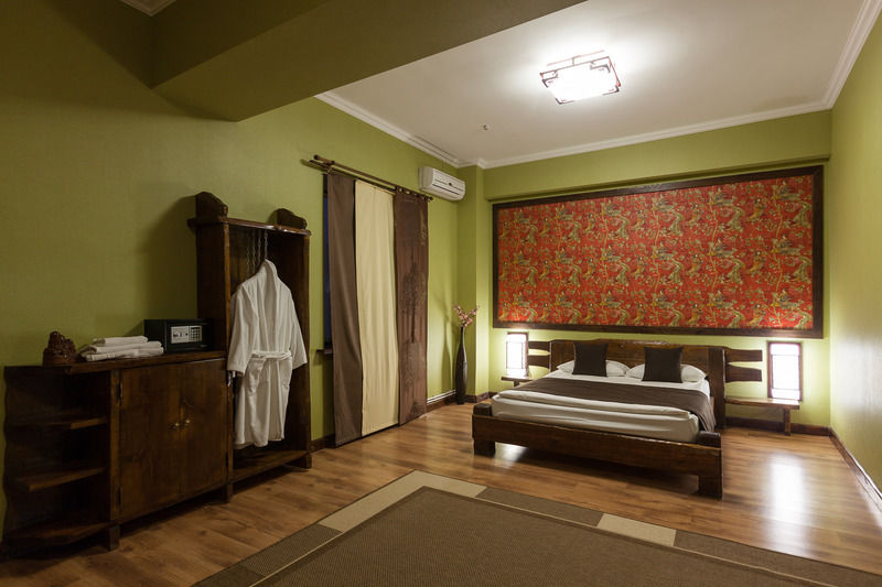 Saraishyq Hotel Алма Ата Екстериор снимка